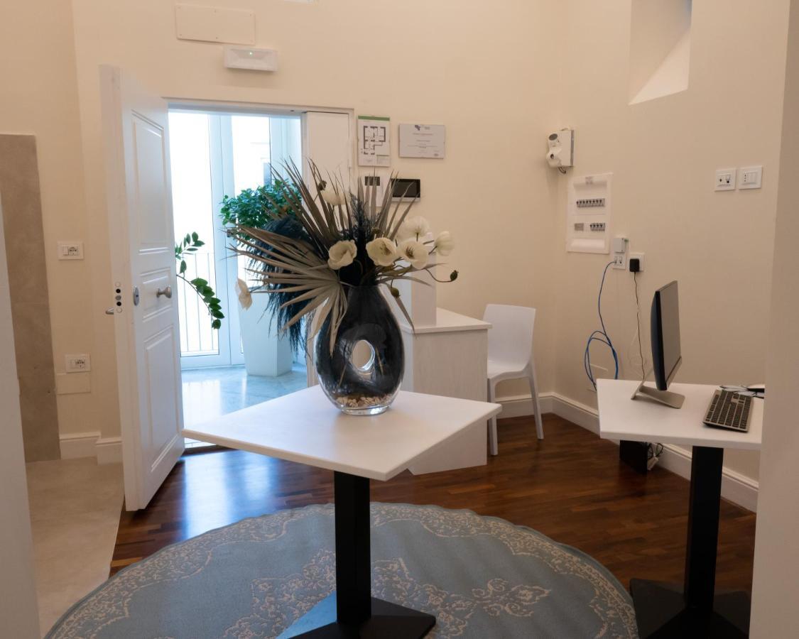 Bernini House Naples Hotel Exterior foto