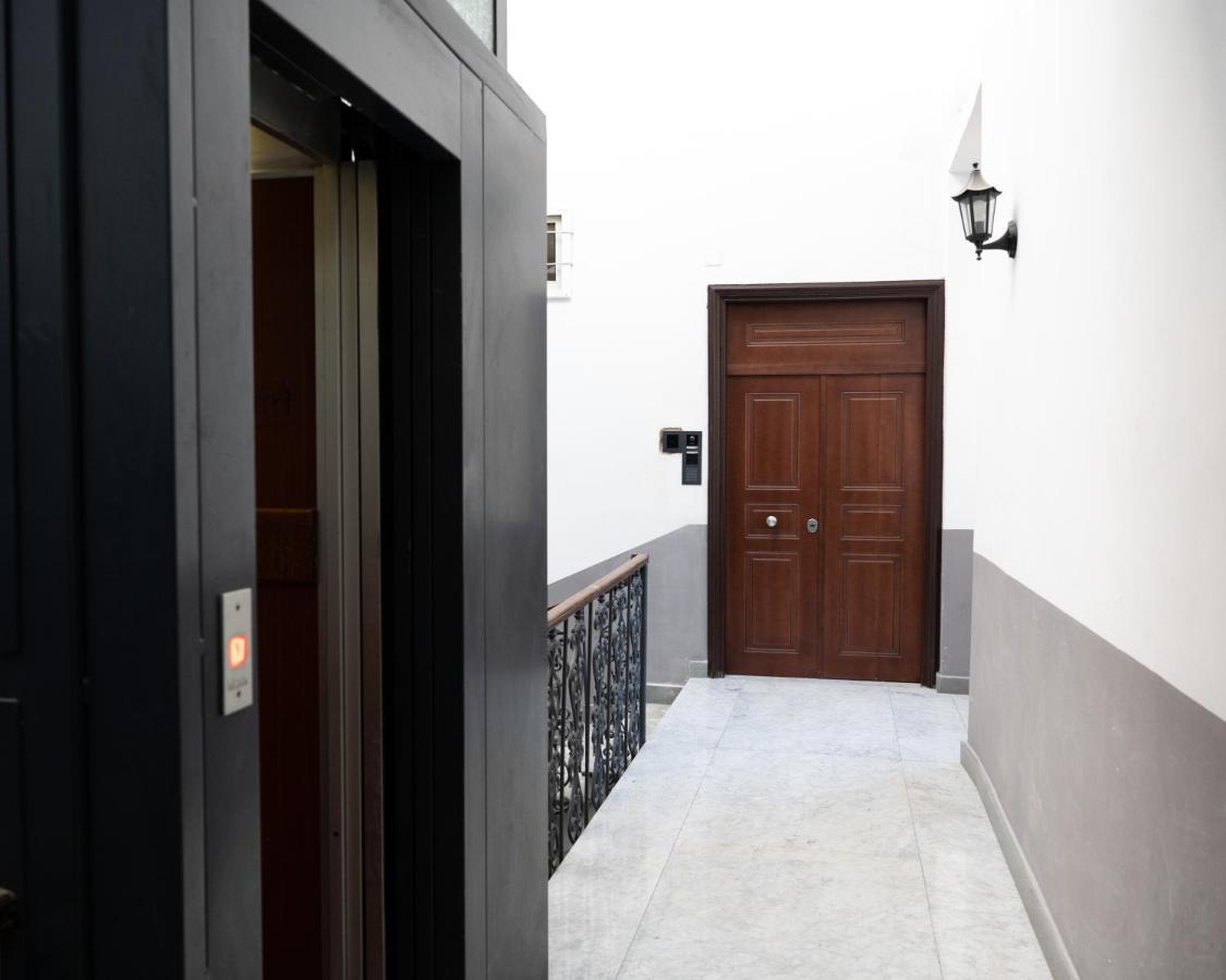 Bernini House Naples Hotel Exterior foto