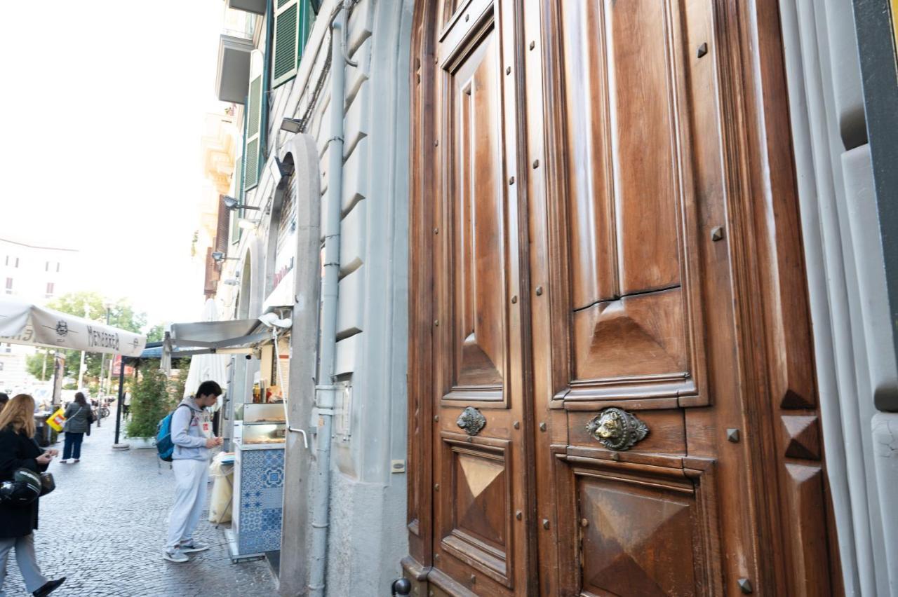 Bernini House Naples Hotel Exterior foto